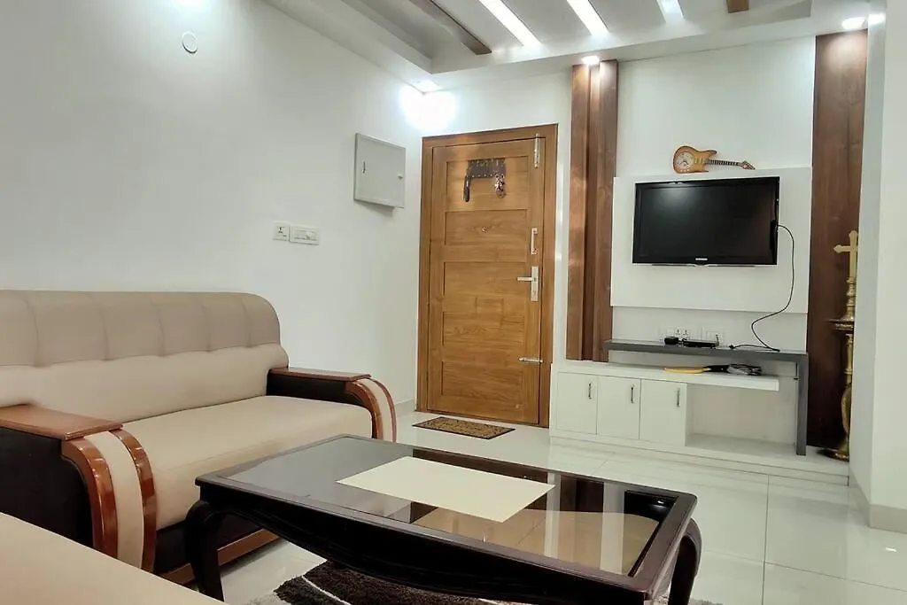 2 Bedroom River View Apartment In Aluva, Near Cochin Airport Alwaye インド